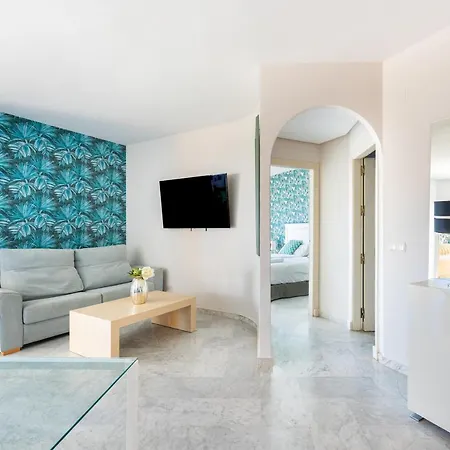 Wintowinrentals Luxury And Sea View Inside Puerto Marina Apartment Benalmadena