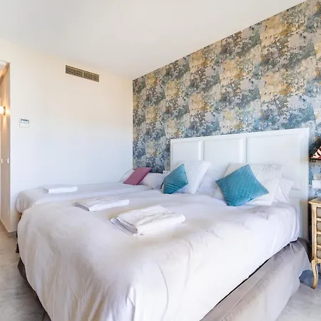 Apartment Wintowinrentals Luxury And Sea View Inside Puerto Marina *